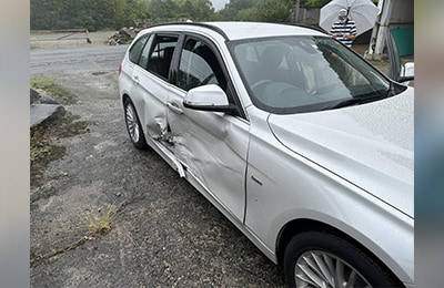BMW 318i ツーリング