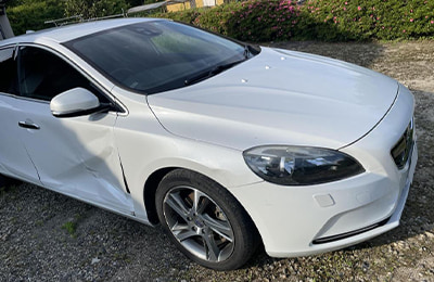 ボルボ V40